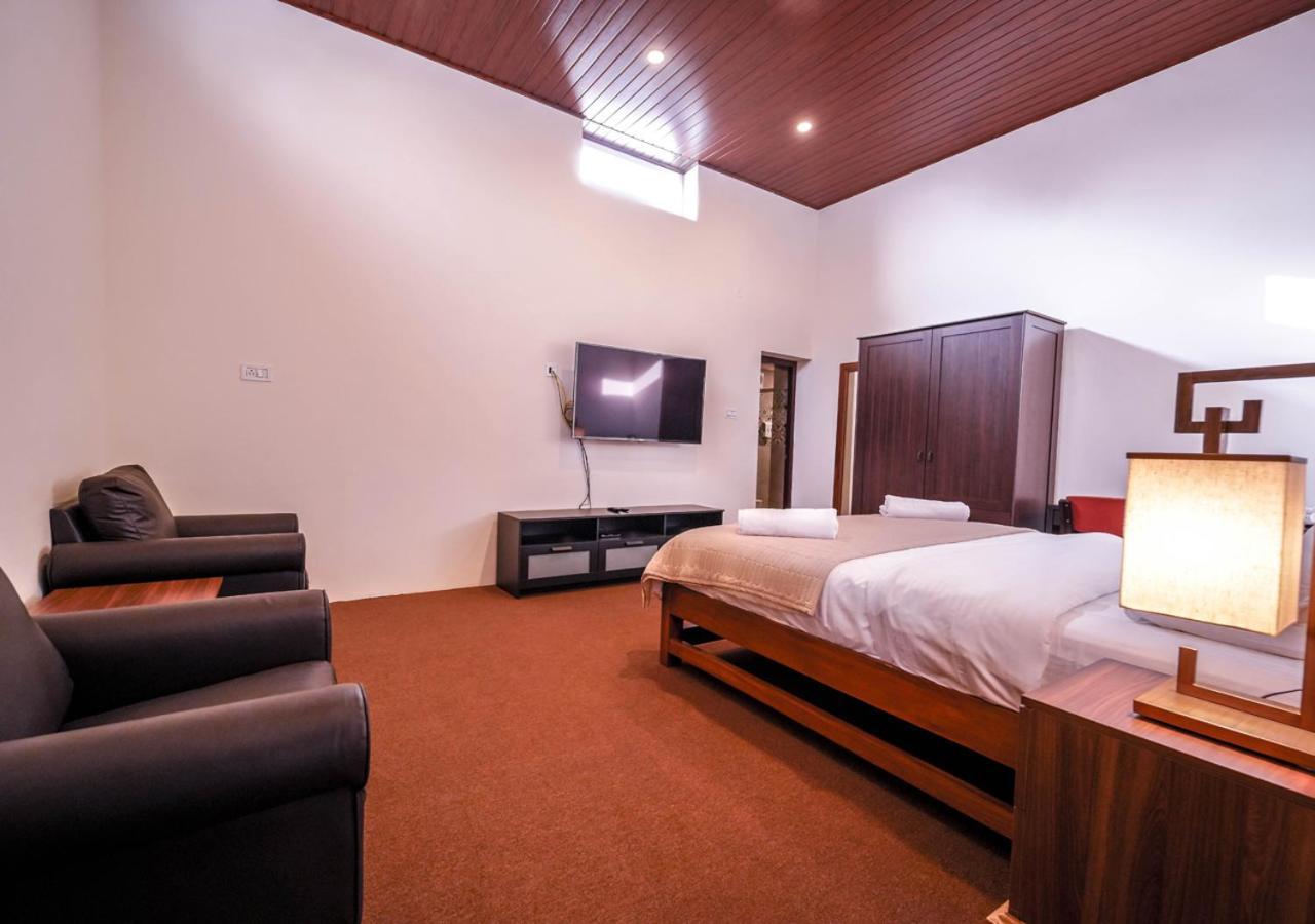 Lauriston Ooty Town Heritage Bungalow By Voye Homes Екстериор снимка